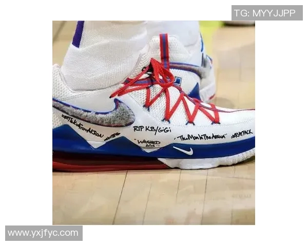 足球明星战靴揭秘独家图片展示与背后故事分享 足球明星战靴揭秘独家图片展示与背后故事分享